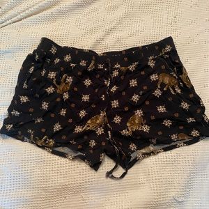 Bear print lounge shorts